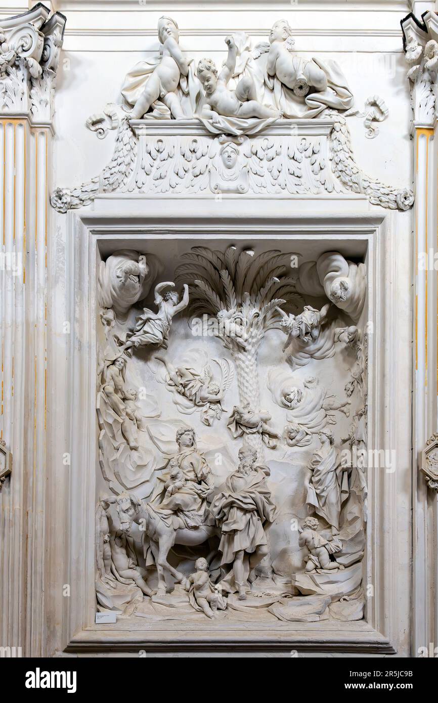 Évadez-vous en Egypte. Stucs de Giacomo Serpotta dans l'église du monastère cistercien de Santo Spirito, Agrigente, Sicile, Italie. Le monastère est le TH Banque D'Images