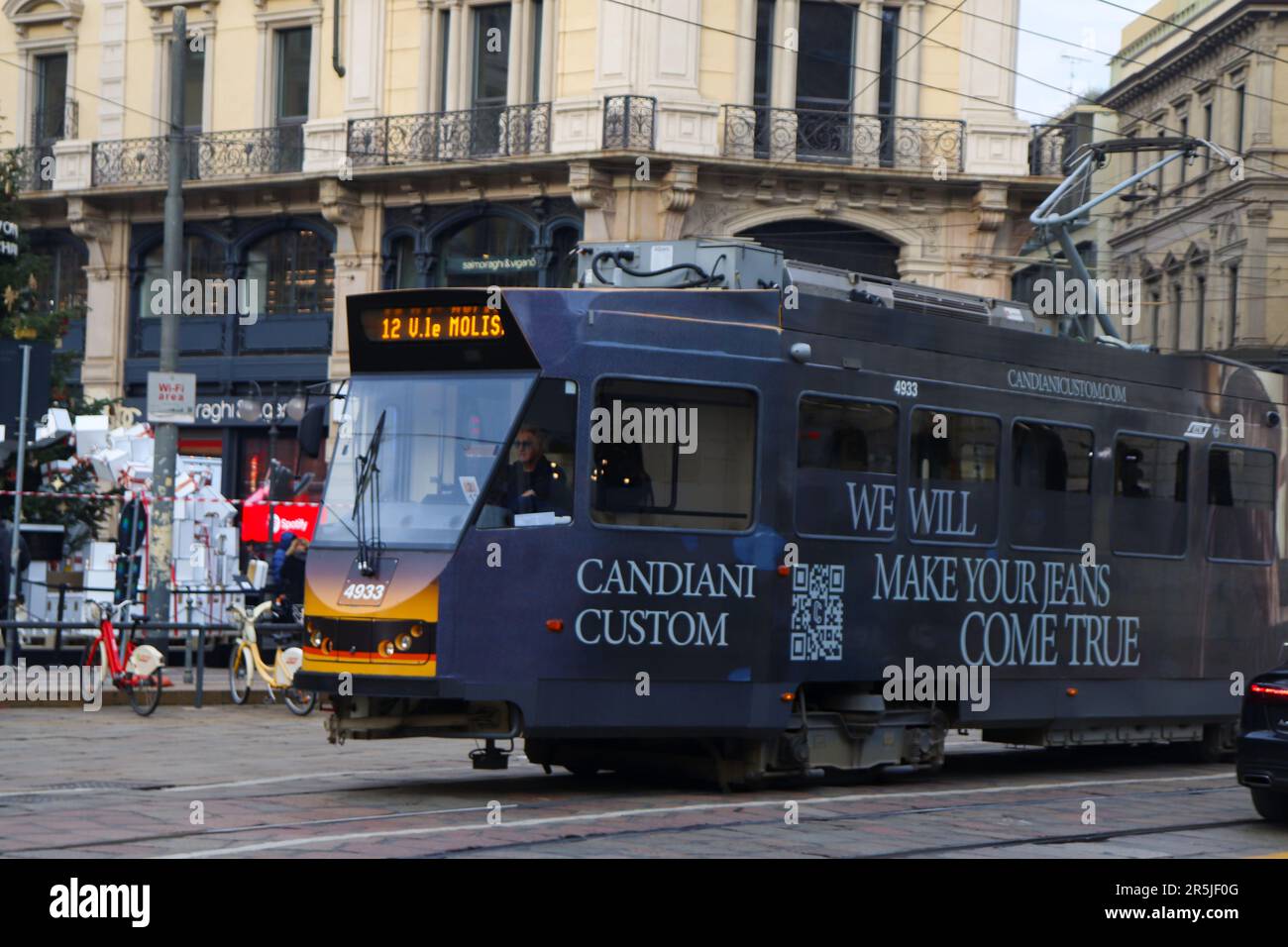 Tramway public train comme l'un des transports publics de l'Italie pour les gens de se déplacer avec un tarif moins cher Banque D'Images
