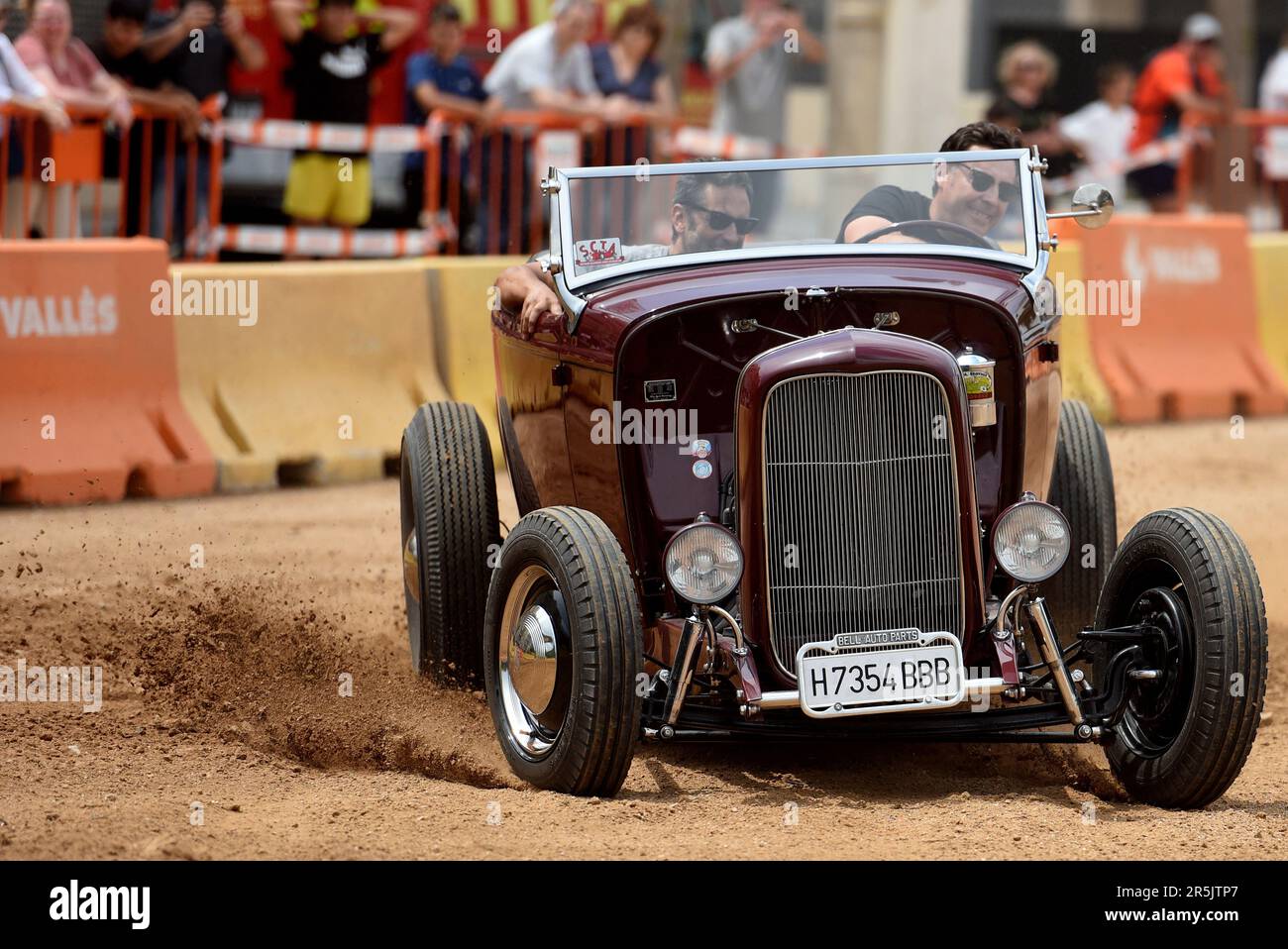 Calafell, Espagne. 03rd juin 2023. Un véhicule Ford Roadster 1932 vu sur le circuit d'exposition du 98 Octans Party à Calafell. La ville de Calafell Tarragone célèbre l'édition 3rd du Parti Octans 98, une concentration de véhicules américains du 1930s au 1970s et aussi les modèles actuels. Des spectacles et des expositions ont été organisés. Crédit : SOPA Images Limited/Alamy Live News Banque D'Images