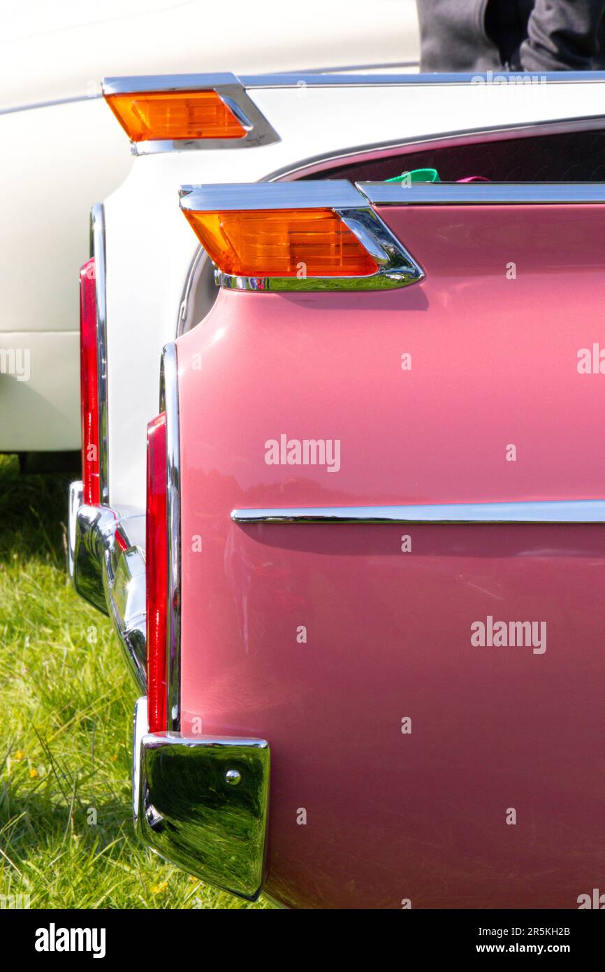 Feux arrière de 1950s rose classique vintage vauxhall cresta au salon automobile classique vintage Capesthorne Hall Cheshire UK 2023 Banque D'Images