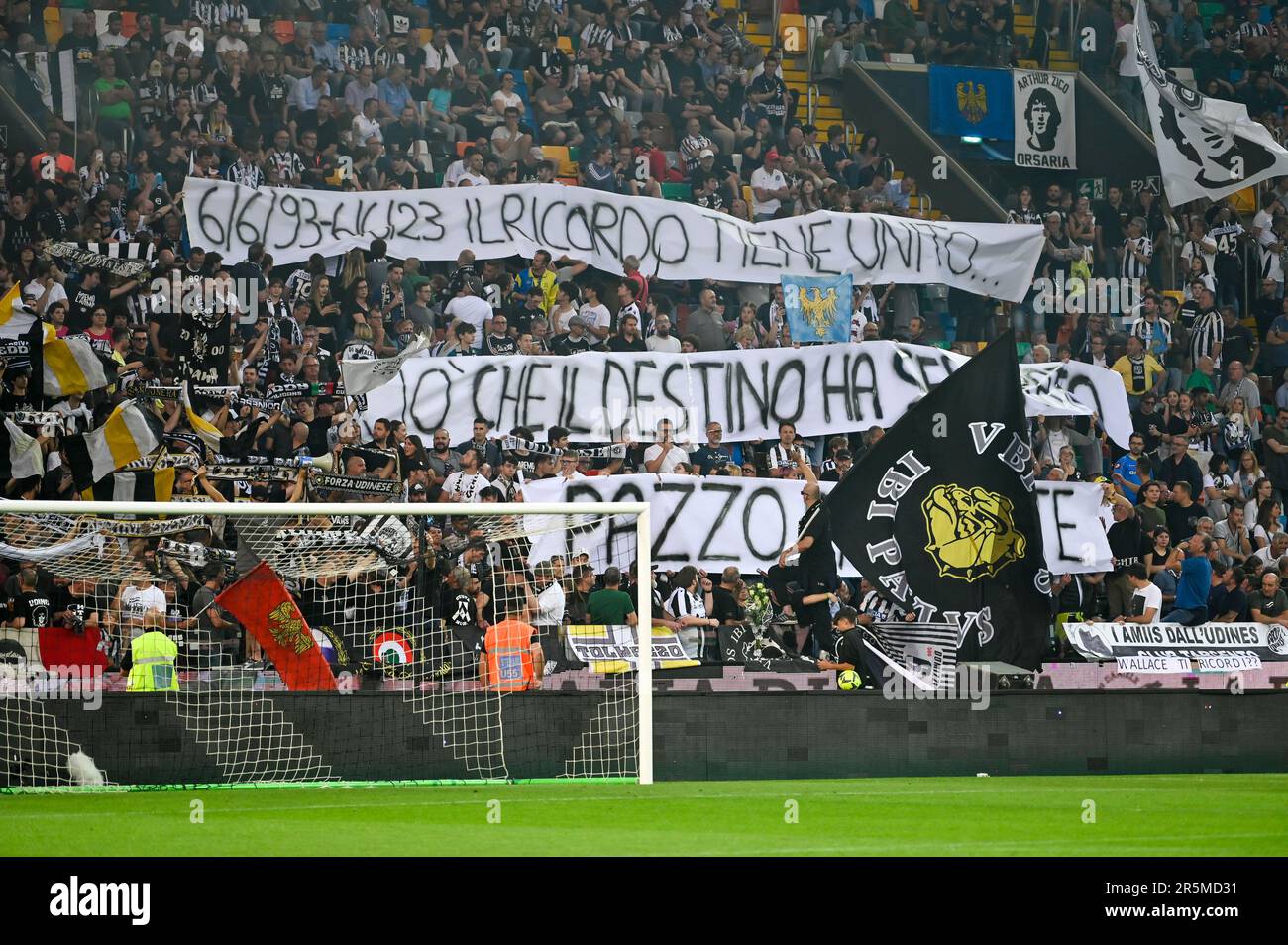 Udine, Italie. 04th juin 2023. Friuli - stade Dacia Arena, Udine, Italie, 04 juin 2023, Udinese Calcio Supporters pendant Udinese Calcio vs Juventus FC - italian soccer série A Match Credit: Live Media Publishing Group/Alay Live News Banque D'Images
