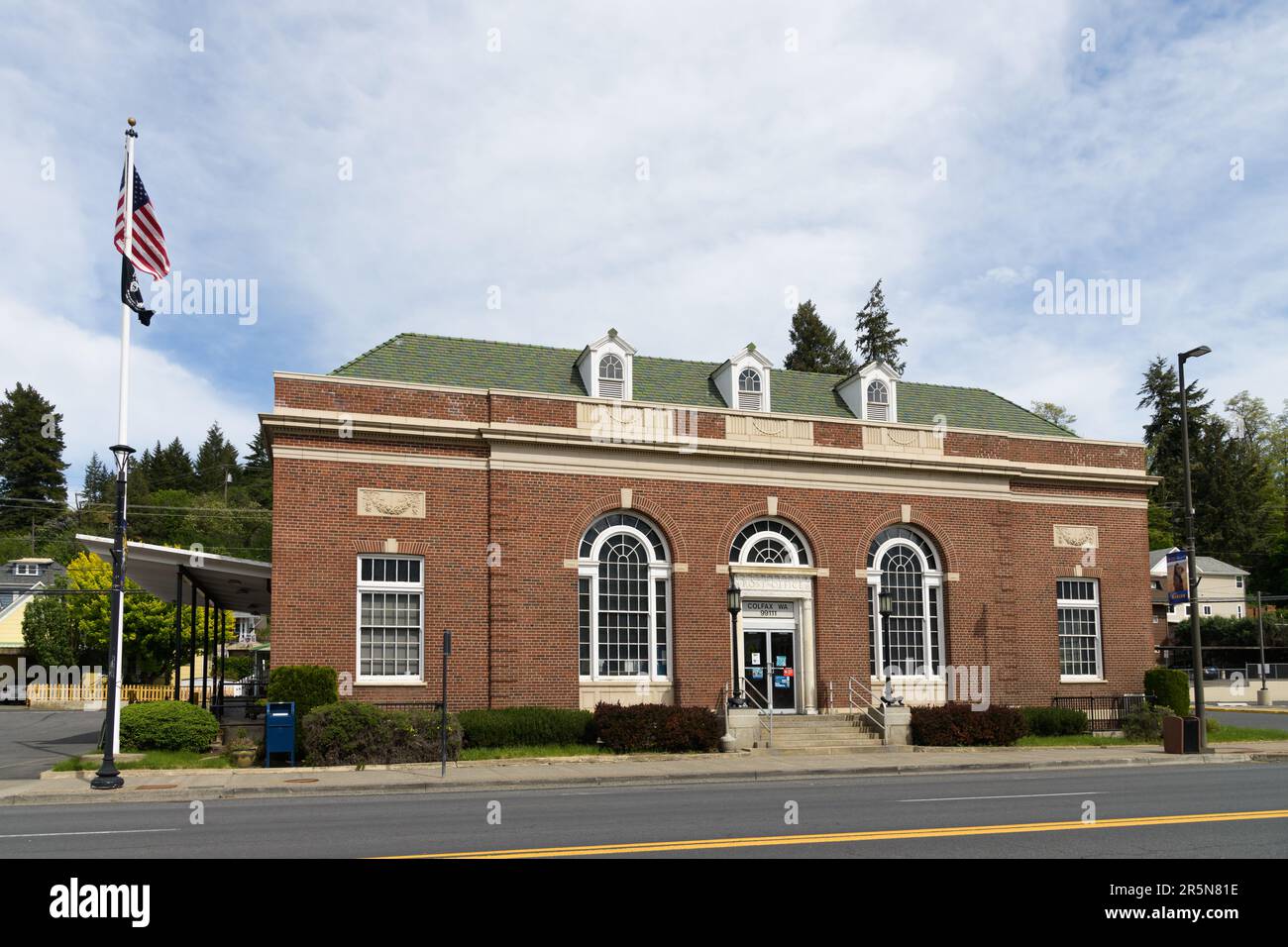 Colfax, WA, Etats-Unis - 23 mai 2023; bureau de poste des Etats-Unis à Colfax Washington pour le code postal 99111 Banque D'Images