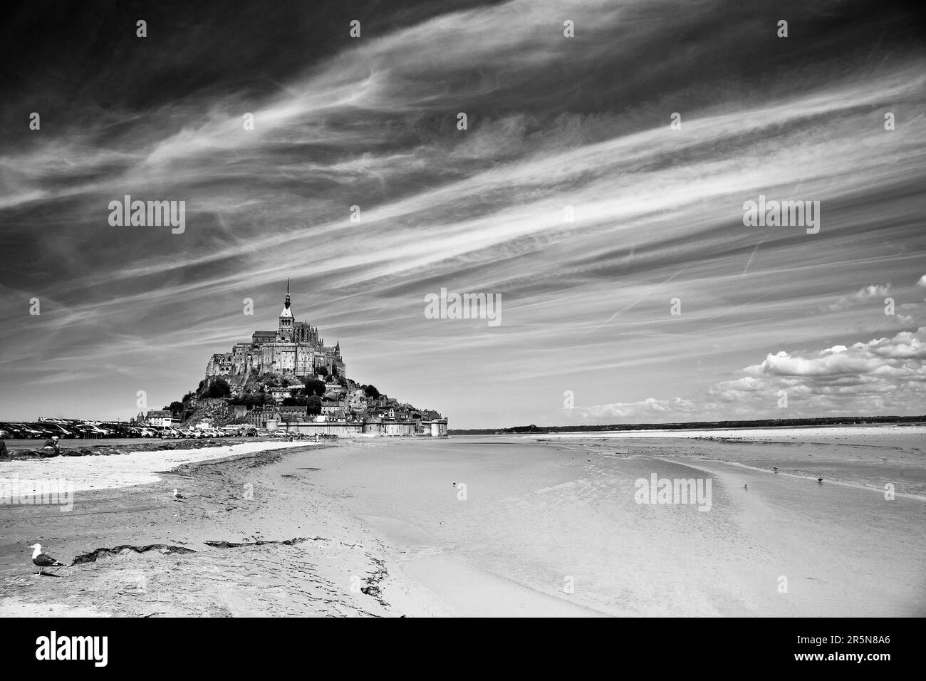 Monastère du mont saint michel Banque d'images noir et blanc - Alamy