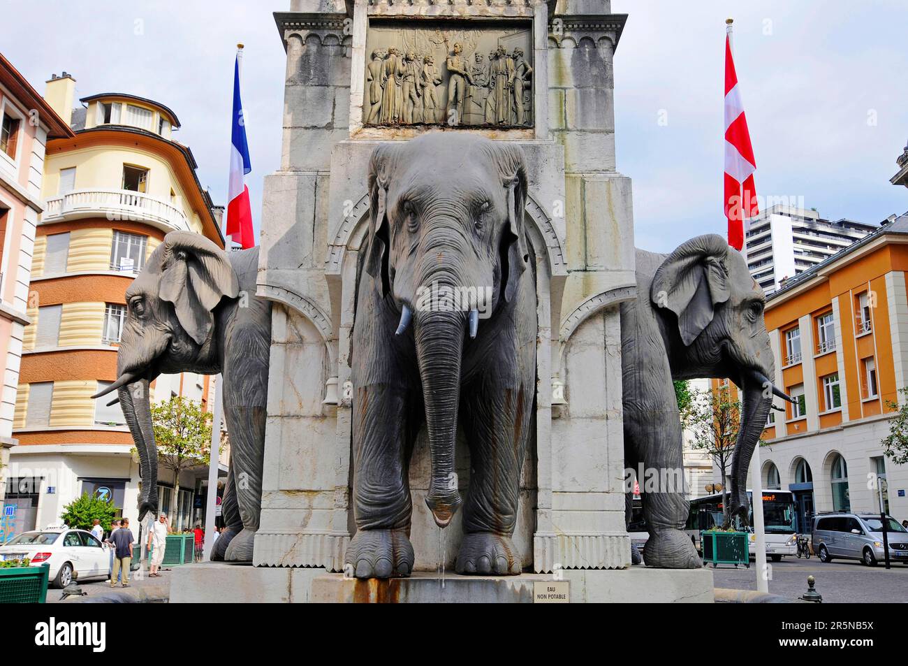Fontaine des éléphants, Fontaine des éléphants, Chambéry, Rhône-Alpes, France Banque D'Images