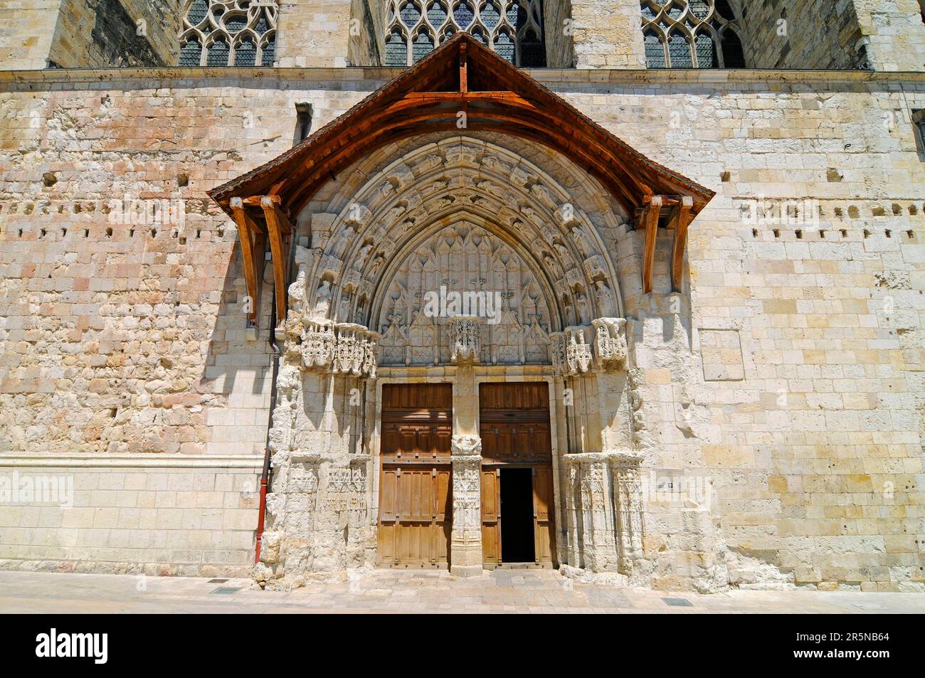 Cathédrale Saint-Pierre, -en-Armagnac, Abbaye bénédictine, Cathédrale - de, Condom, Chemin de Saint James, département de Gers, midi-Pyrénées, France Banque D'Images