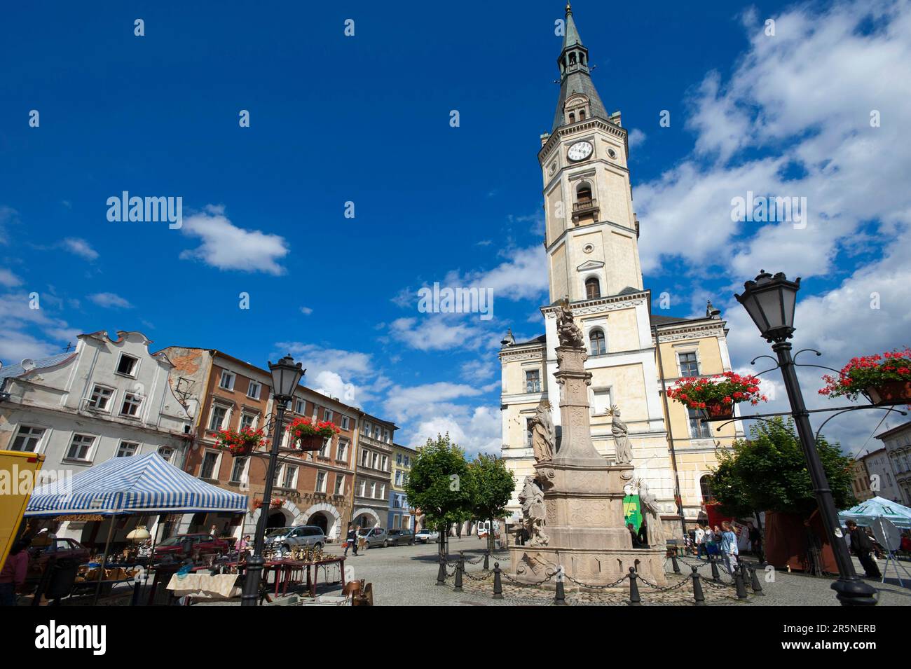 Rynek, ladek-Zdroj, Basse-Silésie, place du marché, Pologne Banque D'Images