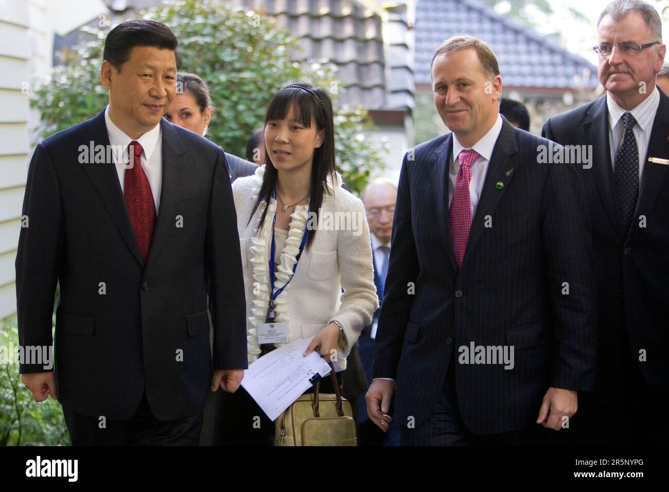 Son Excellence M. Xi Jinping, vice-président de la République populaire de Chine, assiste à des entretiens avec le Premier ministre John Key à la Maison du Gouvernement Banque D'Images