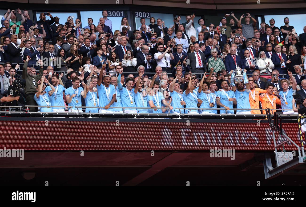 Londres, Royaume-Uni. 03rd juin 2023. Man City fête avec la coupe FA à la finale de la coupe FA Emirates Manchester City v Manchester United au stade Wembley, Londres, Royaume-Uni, le 3rd juin 2023. Crédit : Paul Marriott/Alay Live News Banque D'Images