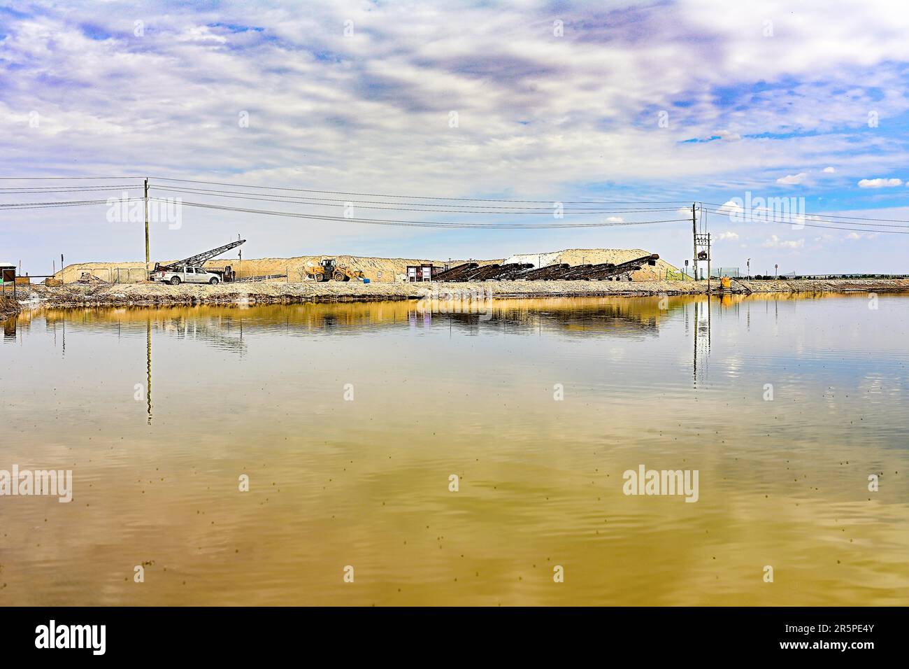 ORDOS, CHINE 5 JUIN 2023 vue sur le lac salé de Beidachi dans la