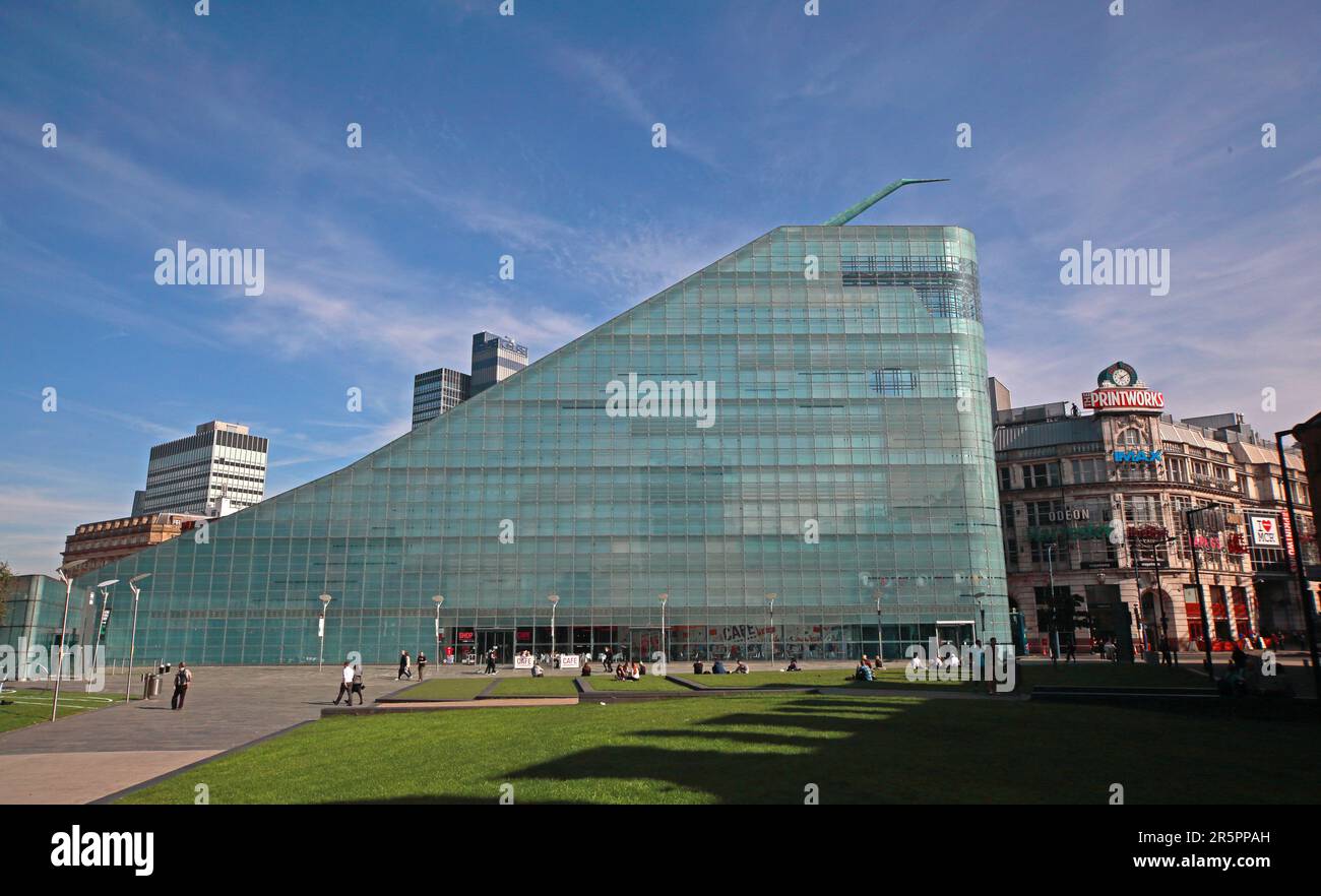 Le bâtiment du National Football Museum dans le centre-ville de Manchester, abritant des expositions dédiées à l'histoire et à la culture du football en Angleterre et en Grande-Bretagne Banque D'Images