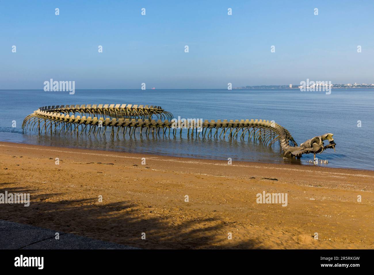 France, Loire-Atlantique, Saint-Brevin-les-Pins, Mindin, l'océan sculpture monumentale de l'artiste chinois Huang Yong Ping Banque D'Images