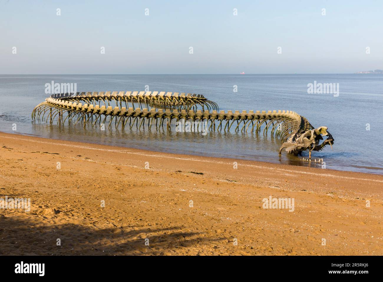 France, Loire-Atlantique, Saint-Brevin-les-Pins, Mindin, l'océan sculpture monumentale de l'artiste chinois Huang Yong Ping Banque D'Images