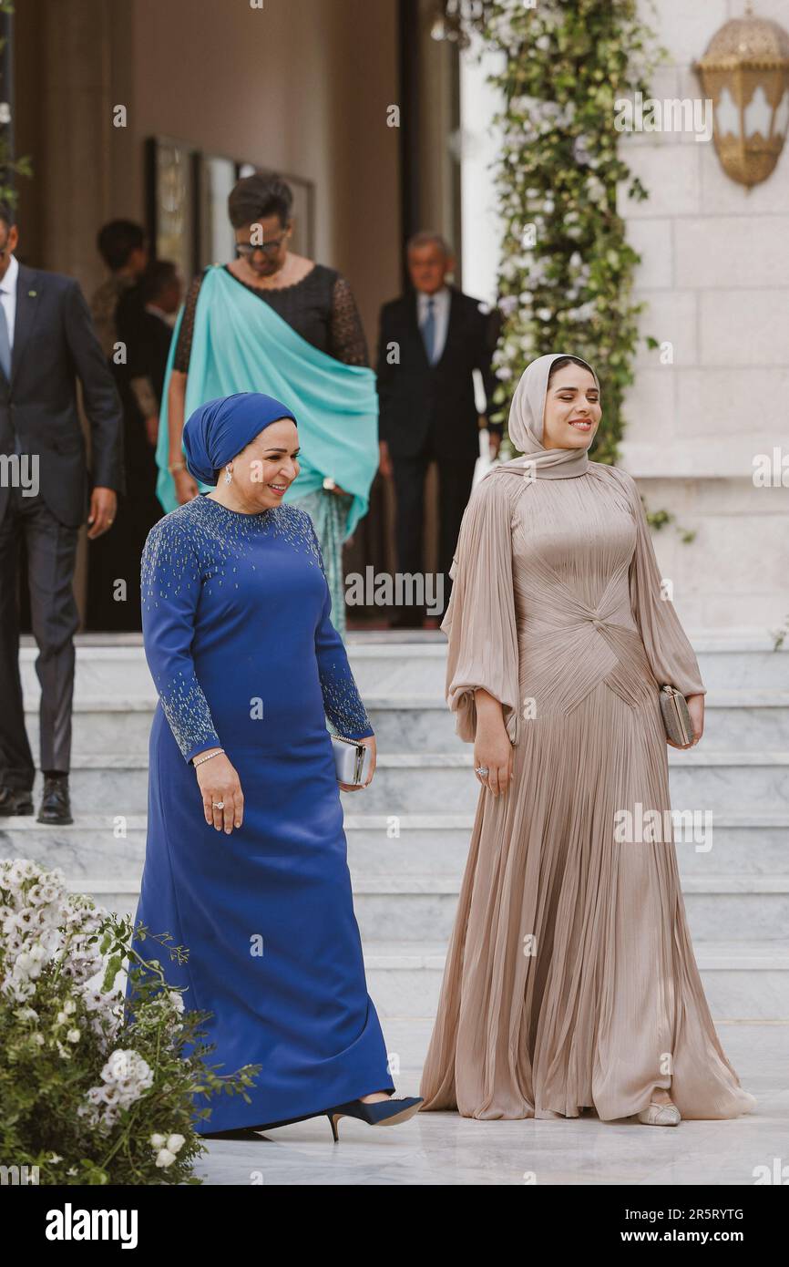 Amman, Jordanie. 01st juin 2023. L-R : l'épouse du président égyptien Entissar Amer et sa fille Aya el Sisi assistent au mariage royal du prince héritier jordanien Al Hussein bin Abdullah II au palais de Zahran à Amman, en Jordanie, sur 1 juin 2023. Photo de Balkis Press/ABACAPRESS.COM Credit: Abaca Press/Alay Live News Banque D'Images