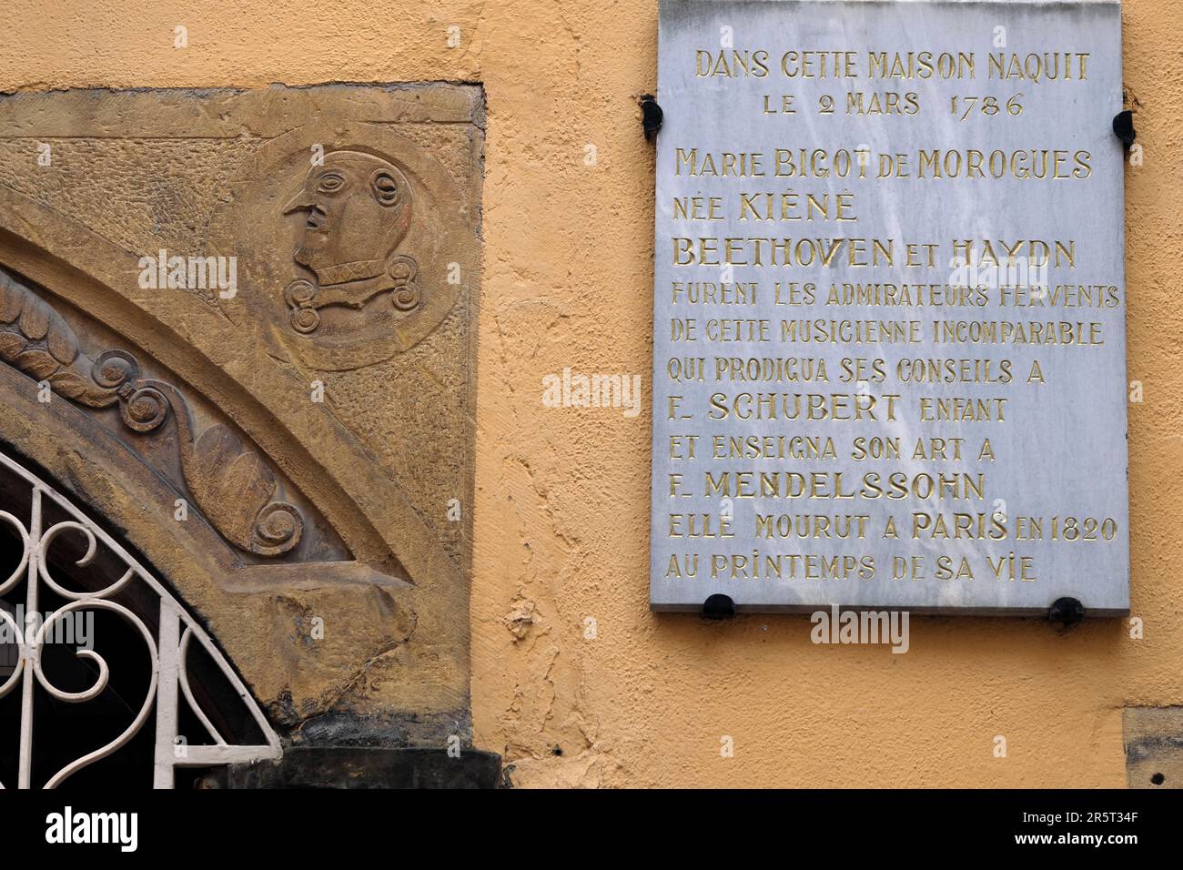 France, Haut Rhin, Colmar, rue des Marchands, lieu de naissance de Marie Bigot de Morogues en 1786, amie de Beethoven, plaque Banque D'Images