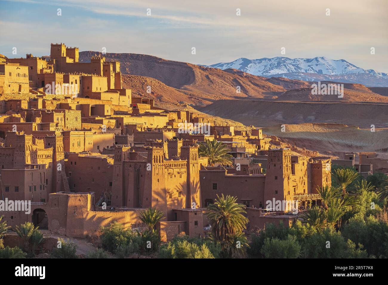 Maroc, Aït Benhaddou, le Ksar, un village fortifié construit en adobe, est un site classé au patrimoine mondial de l'UNESCO Banque D'Images