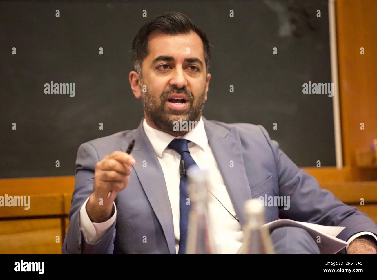 Edimbourg, Royaume-Uni, 5 juin 2023: Le Premier ministre écossais, Humza Yousaf, a posé des questions aux délégués des milieux d'affaires au Forum du SCDI, à la RBS Business School, à Édimbourg. Photo: Terry Murden / Alay Live Banque D'Images