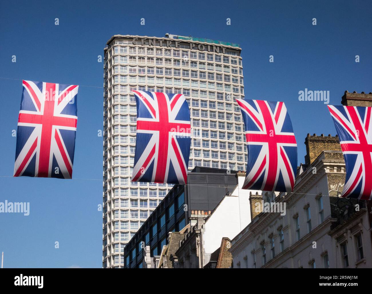 George Marsh et R. Seifert et partenaires moderniste Centre point gratte-ciel dans le centre de Londres, Angleterre, Royaume-Uni Banque D'Images