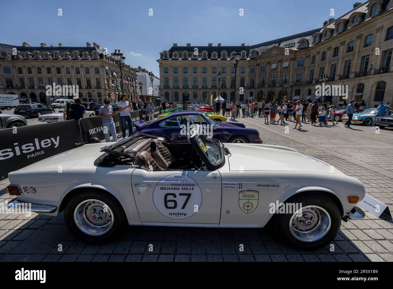 67 Vanessa DEBARS/Sophie LAPPART, (FR), Triumph TR6 1974 pendant le Rallye des Princesses Richard mille de 3 juin à 8, 2023 entre Paris et Nice, France - photo Marc de Mattia/DPPI crédit: DPPI Media/Alay Live News Banque D'Images