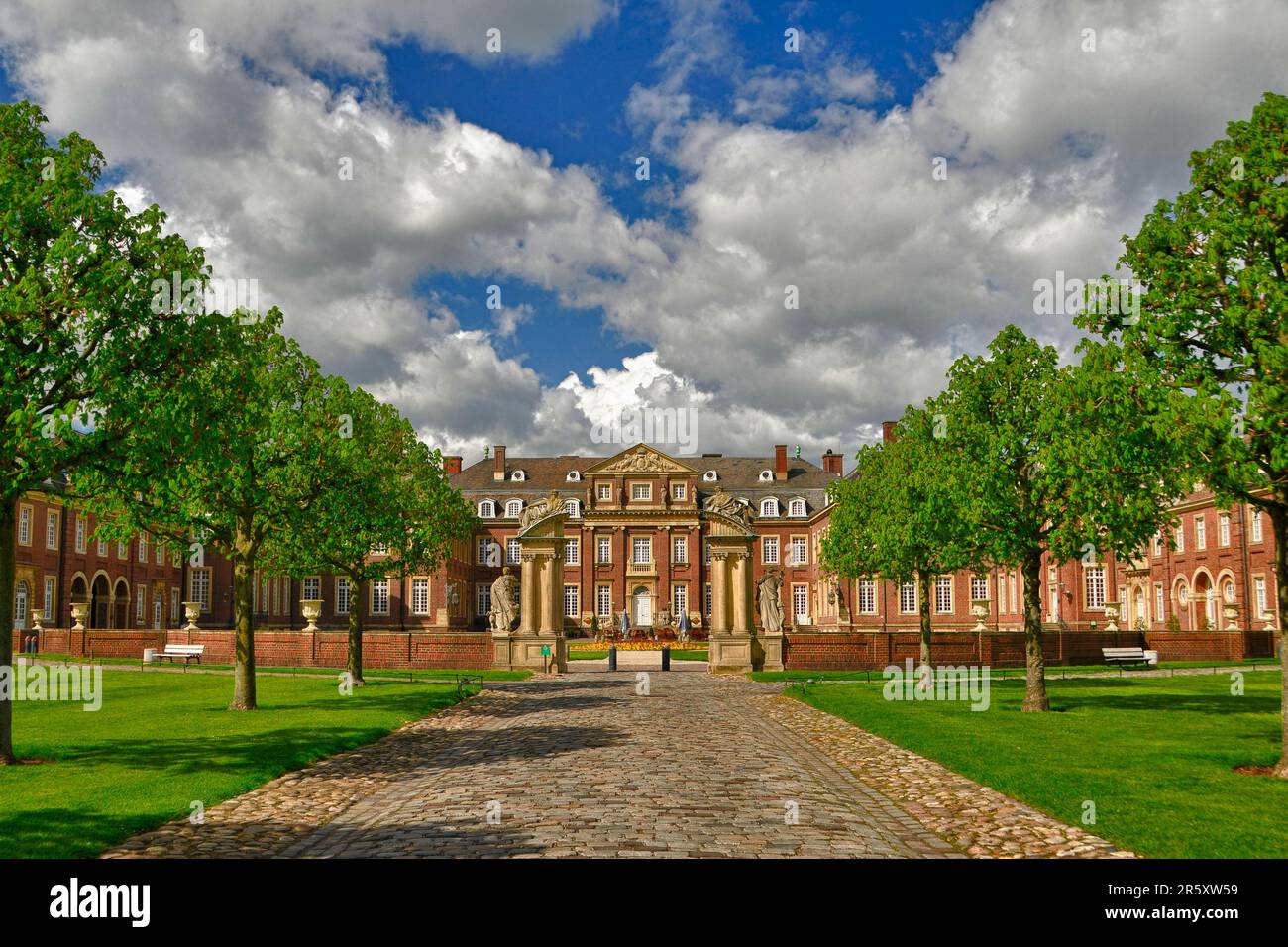 Château baroque, Nordkirchen, siège de l'Université des sciences appliquées pour les finances Rhénanie-du-Nord-Westphalie, Versailles de Westphalie Banque D'Images