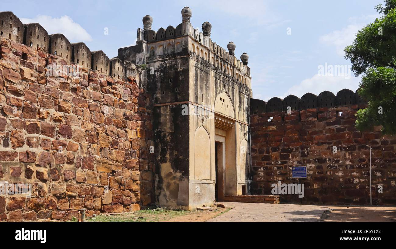 Entrée principale pour le campus de Gandikote fort, Kadapa, Andhra Pradesh, Inde. Banque D'Images