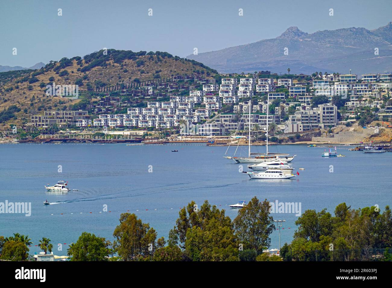 Bodrum station ville la côte turquoise dans le sud-ouest de la Turquie, une destination de vacances populaire Banque D'Images