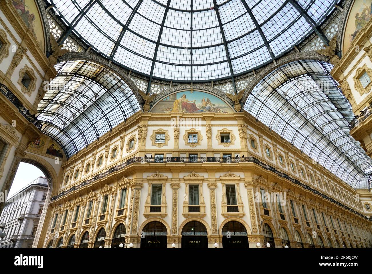 Les gens à la galerie marchande Galleria Vittorio Emmanuelle II, Milano, Lombardie, Italie, Europe Banque D'Images