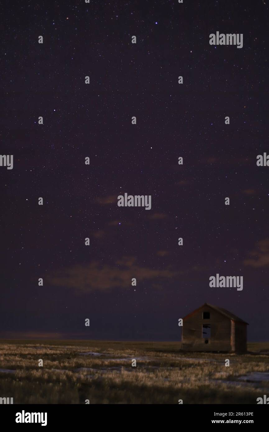 Maintenant, appelez-moi la vieille école, mais j'aime vraiment regarder les étoiles. Banque D'Images
