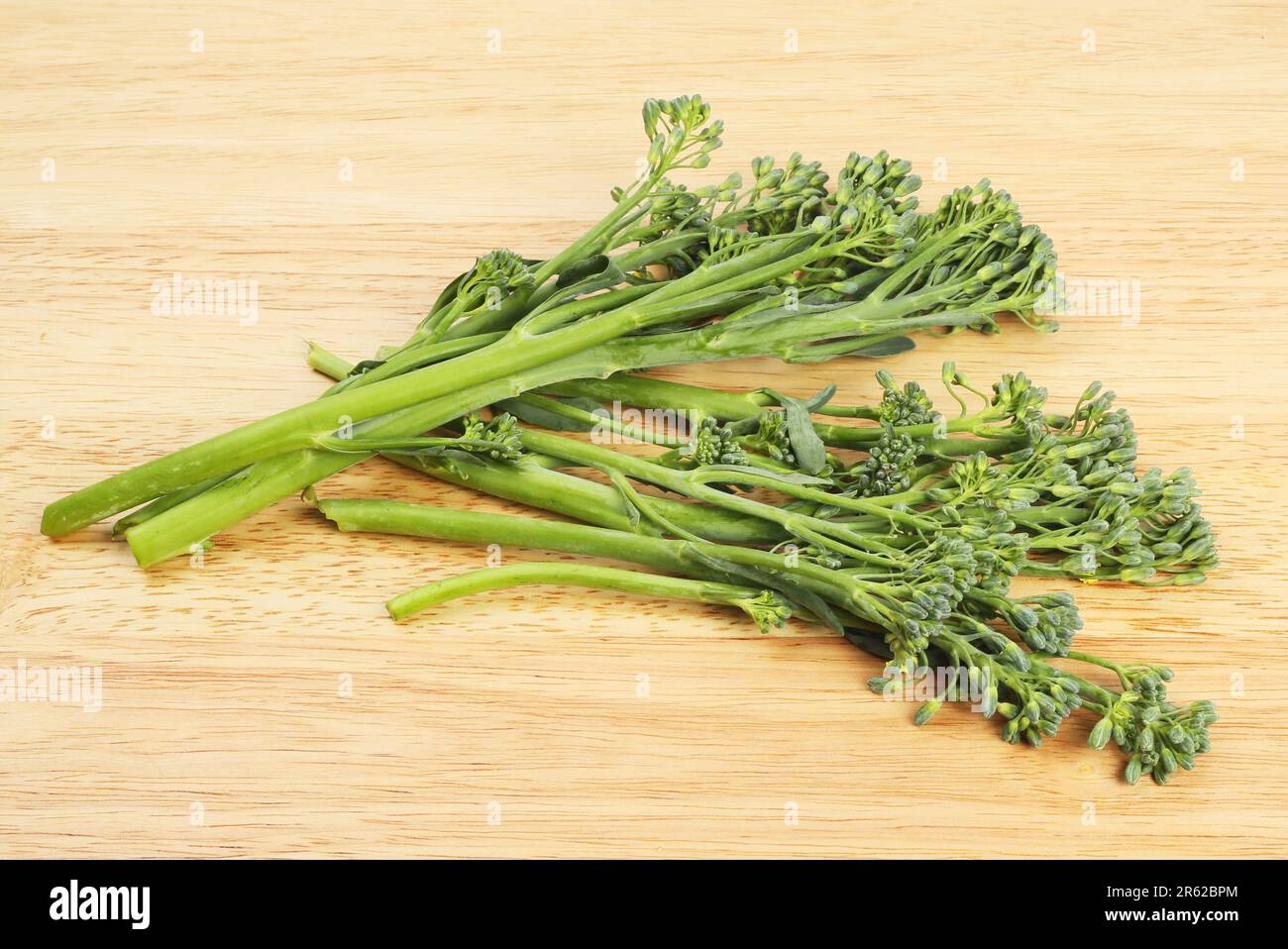 Broccoli with long stalk Banque de photographies et d'images à haute  résolution - Alamy