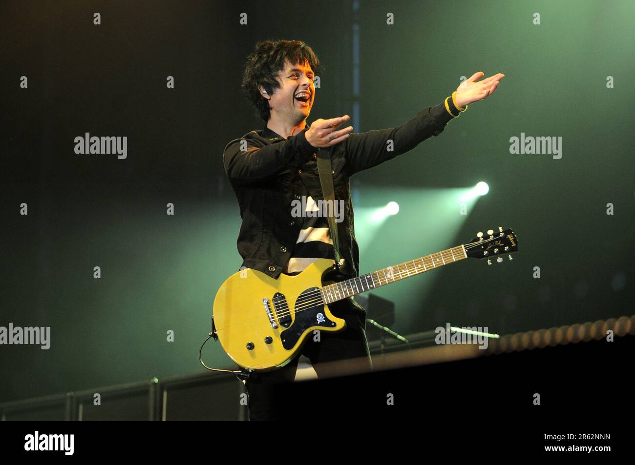 Milan Italie 2013-05-24: Billie Joe Armstrong chanteur et guitariste de Green Day lors d'un concert à l'Arena Fiera Rho Banque D'Images