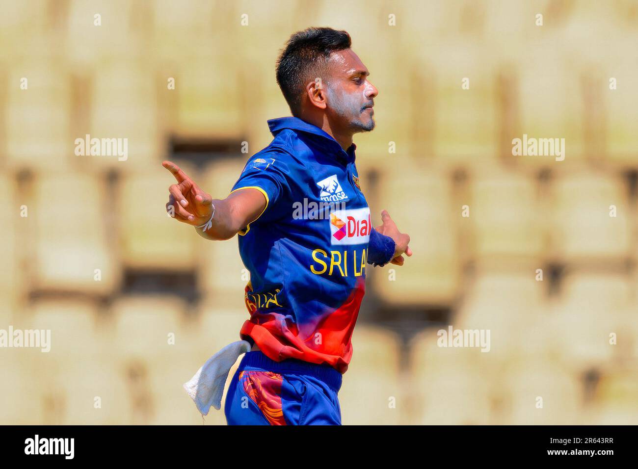 Hambantota, Sri Lanka. 07th juin 2023. Le Dushmantha Chameera du Sri Lanka célèbre après avoir pris le cricket de Rahmat Shah d'Afghanistan lors du match de cricket de l'ODI 3rd entre le Sri Lanka et l'Afghanistan au stade de cricket international Mahinda Rajapaksa à Hambantota le 07th juin 2023. Viraj Kothalwala/Alamy Live News Banque D'Images