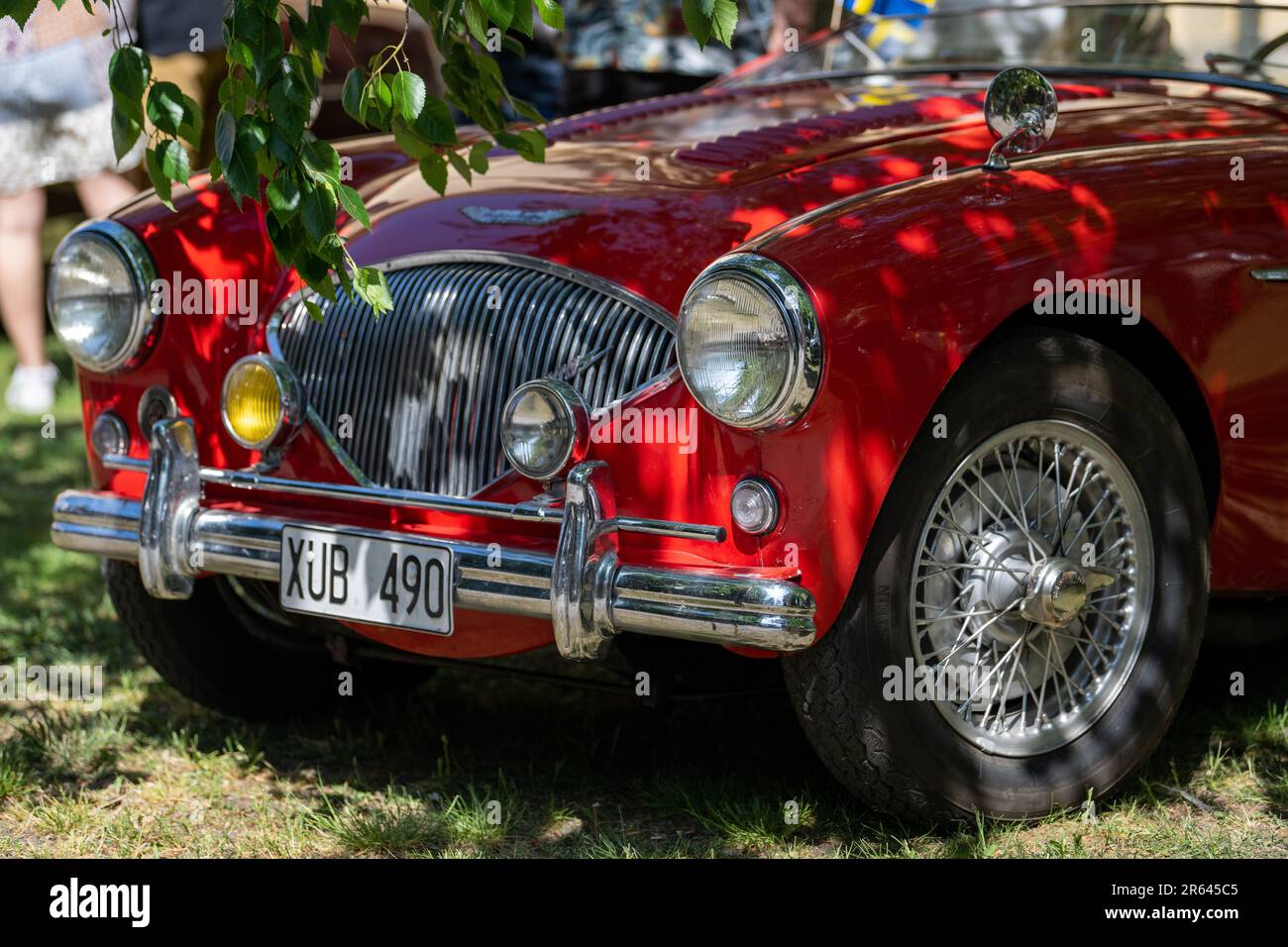 Fête nationale suédoise dans le parc Olai 6 juin 2023. Des voitures d'époque sont exposées alors que ce jour coïncide avec la journée historique de l'automobile en Suède. Banque D'Images