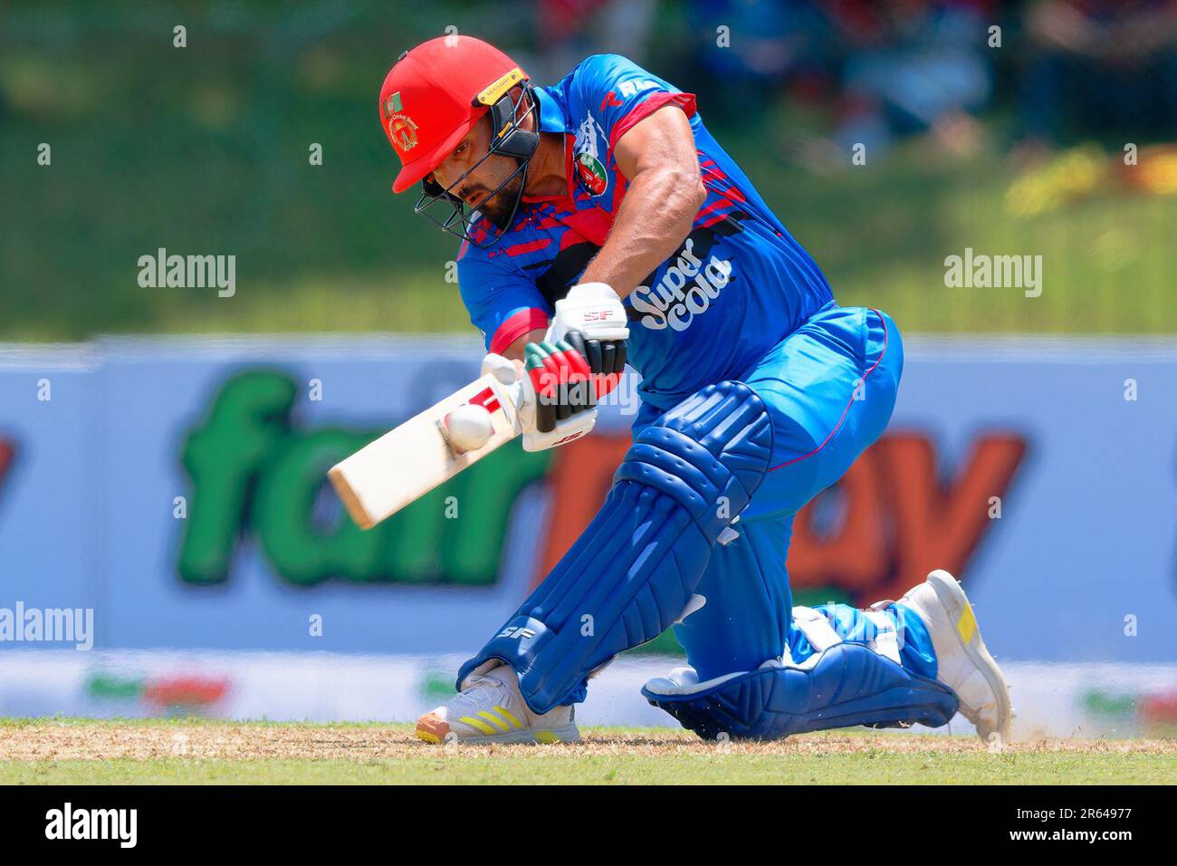 Hambantota, Sri Lanka. 07th juin 2023. Le Gulbadin Naib d'Afghanistan joue un tir lors du match de cricket de l'ODI 3rd entre le Sri Lanka et l'Afghanistan au Mahinda Rajapaksa International Cricket Stadium à Hambantota le 07th juin 2023. Viraj Kothalwala/Alamy Live News Banque D'Images