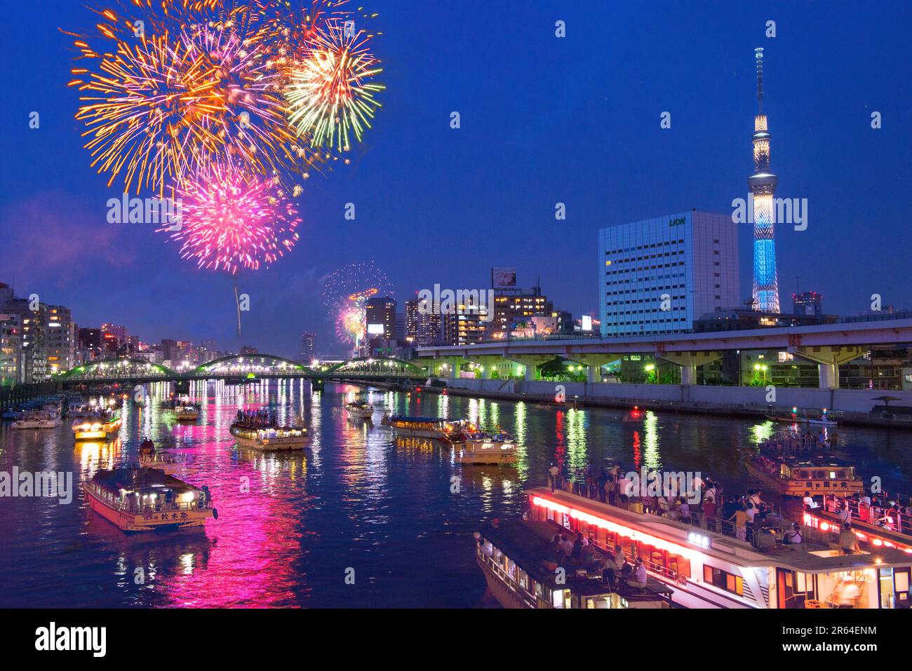 Festival d'artifice de la rivière Sumida Banque D'Images