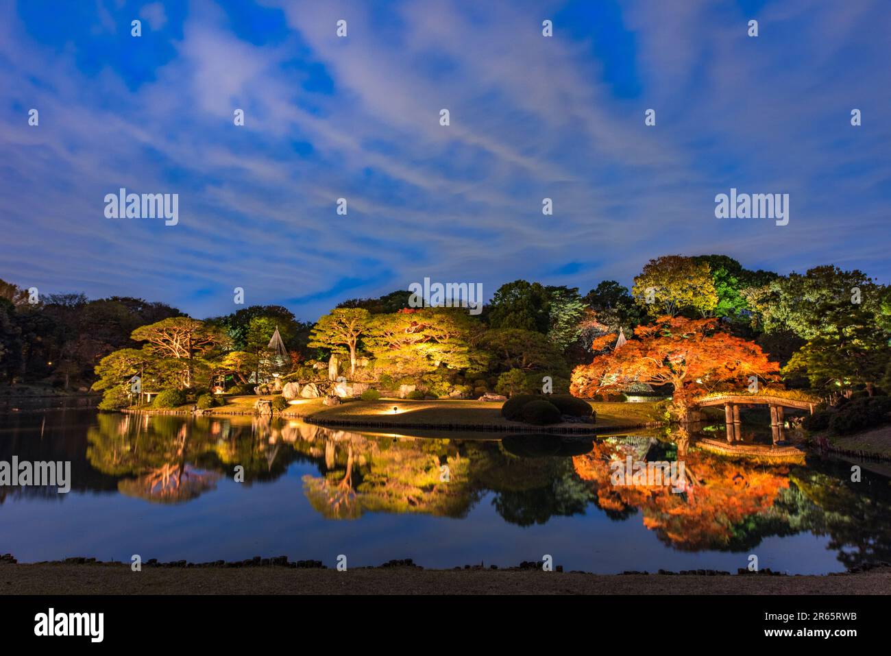 Jardin rikugien la nuit Banque de photographies et d’images à haute