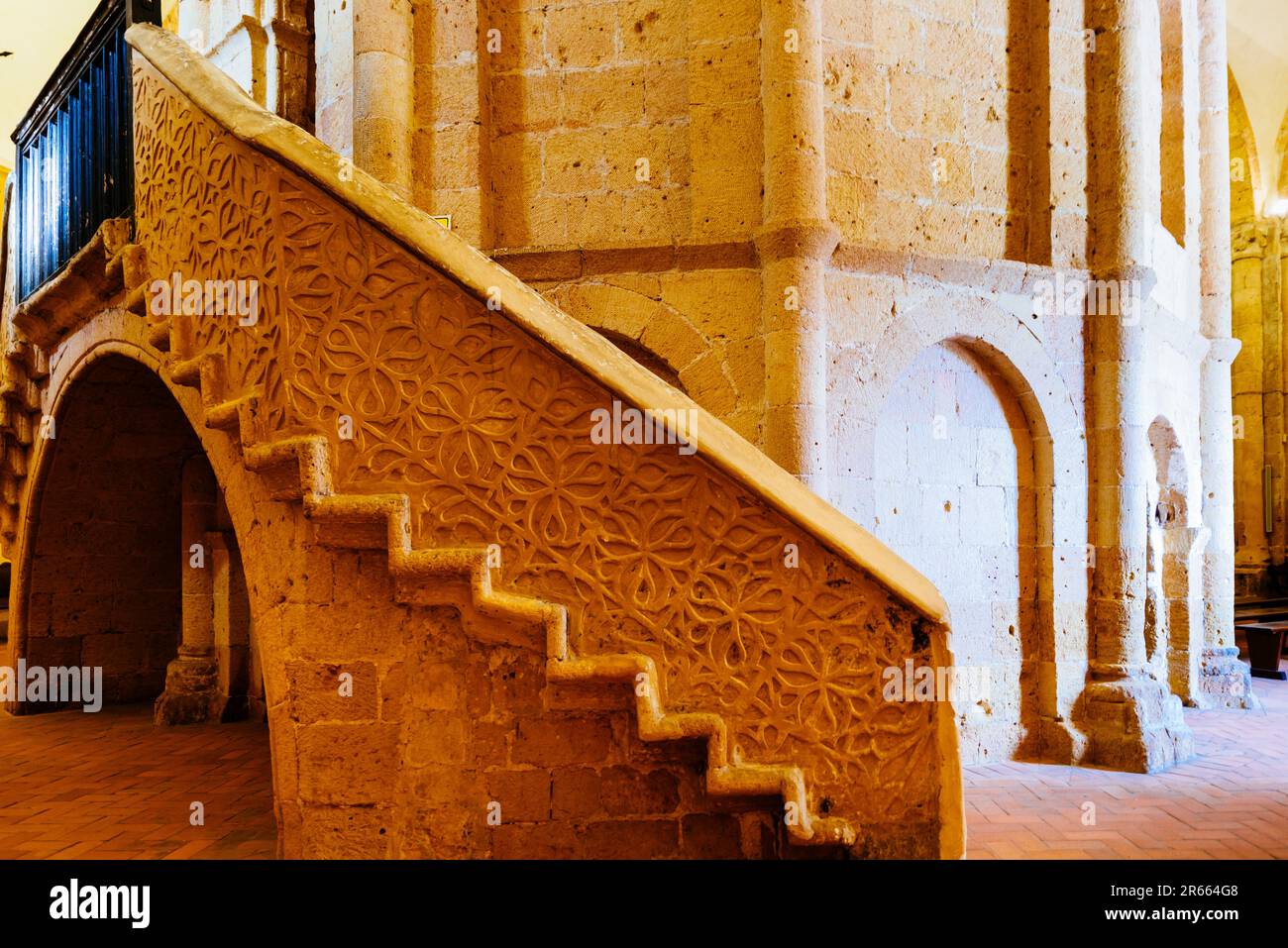 Aedicula centrale. Intérieur de l'église de la vraie Croix, Iglesia de la Vera Cruz, est une église catholique romaine située dans le quartier de San Marcos Banque D'Images