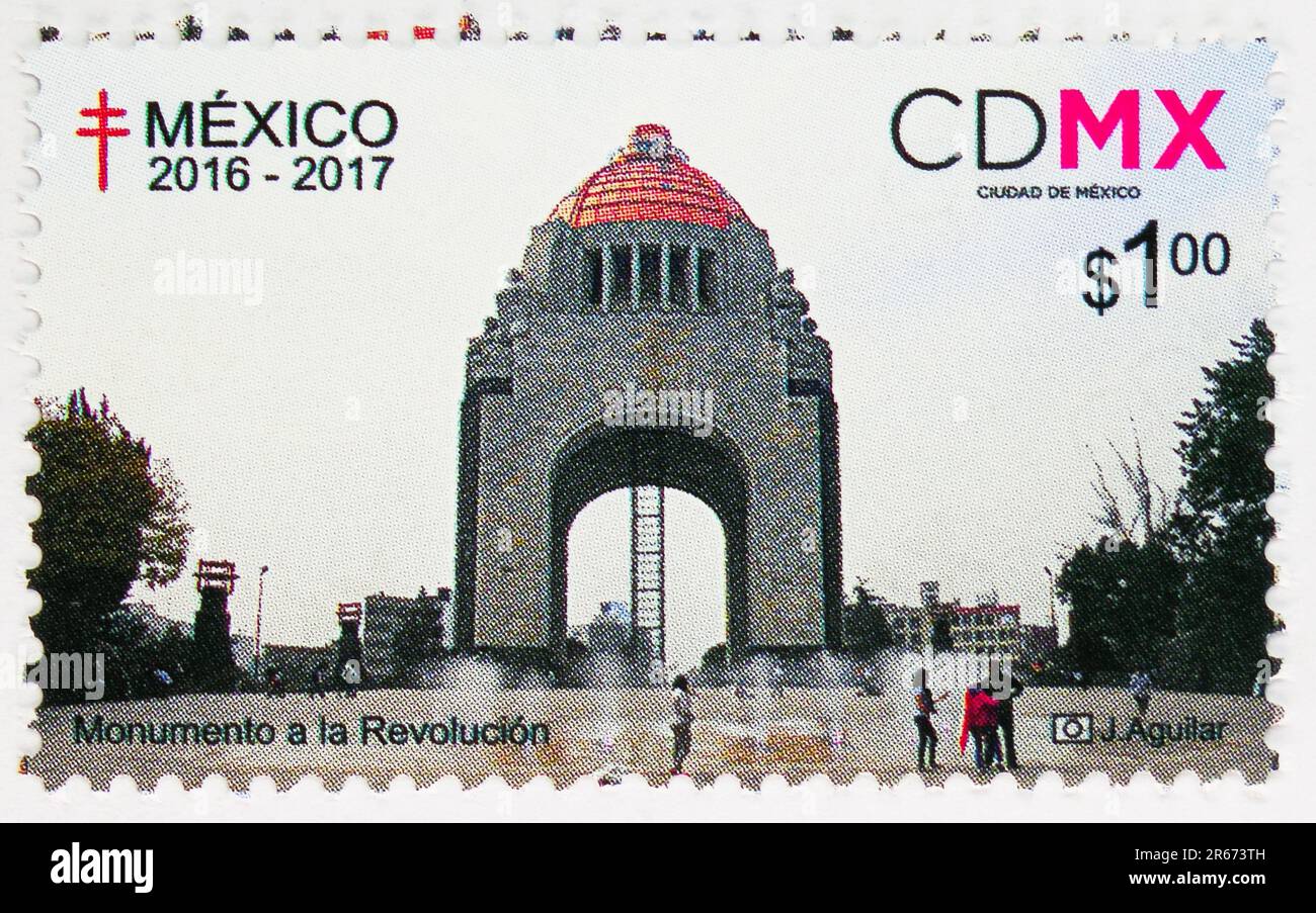 MOSCOU, RUSSIE - JUIN 3 2023: Timbre-poste imprimé au Mexique montre le Monument à la Révolution, série de timbres antituberculeux, vers 2016 Banque D'Images