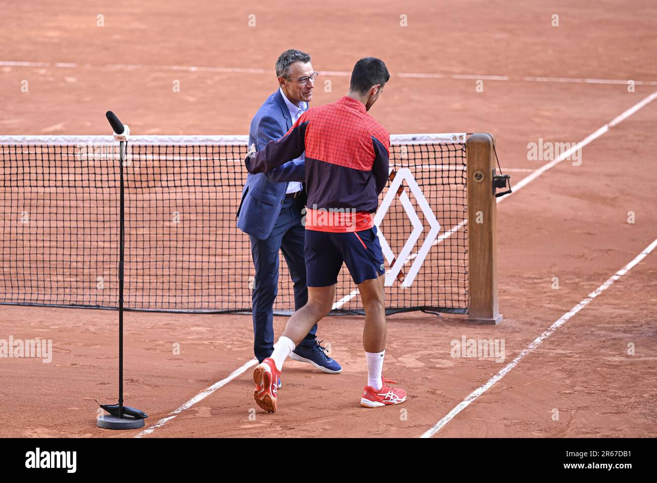Paris, France 07/06/2023, Novak Djokovic et Mats Wilander lors d'une