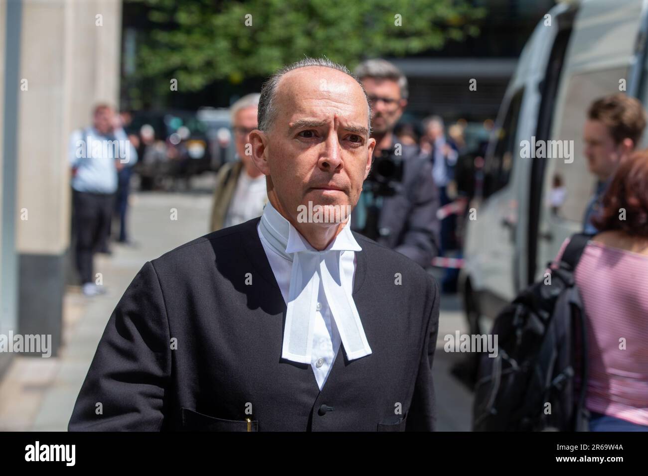 Londres, Angleterre, Royaume-Uni. 7th juin 2023. L'avocat de la défense ANDREW GREEN est vu à l'extérieur de la haute Cour alors que le procès de piratage téléphonique contre Mirror Group Newspapers (MGN) se poursuit. Un certain nombre de chiffres de grande envergure ont porté plainte contre MGN au sujet de la collecte présumée d'informations illégales dans ses titres. (Credit image: © Tayfun Salci/ZUMA Press Wire) USAGE ÉDITORIAL SEULEMENT! Non destiné À un usage commercial ! Banque D'Images