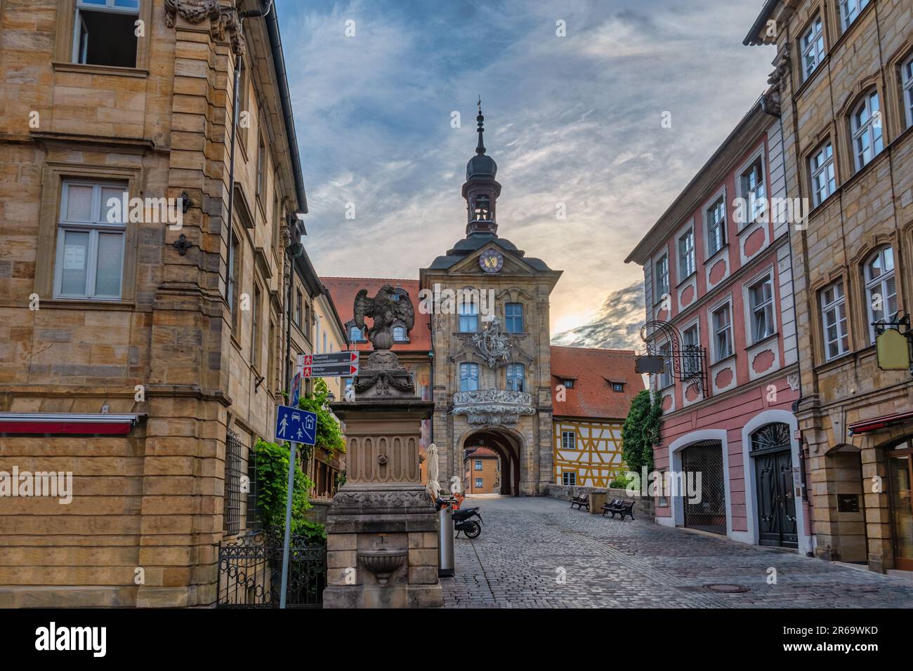 Bamberg Allemagne, vue sur la ville au lever du soleil à la vieille mairie d'Altes Rathaus Banque D'Images