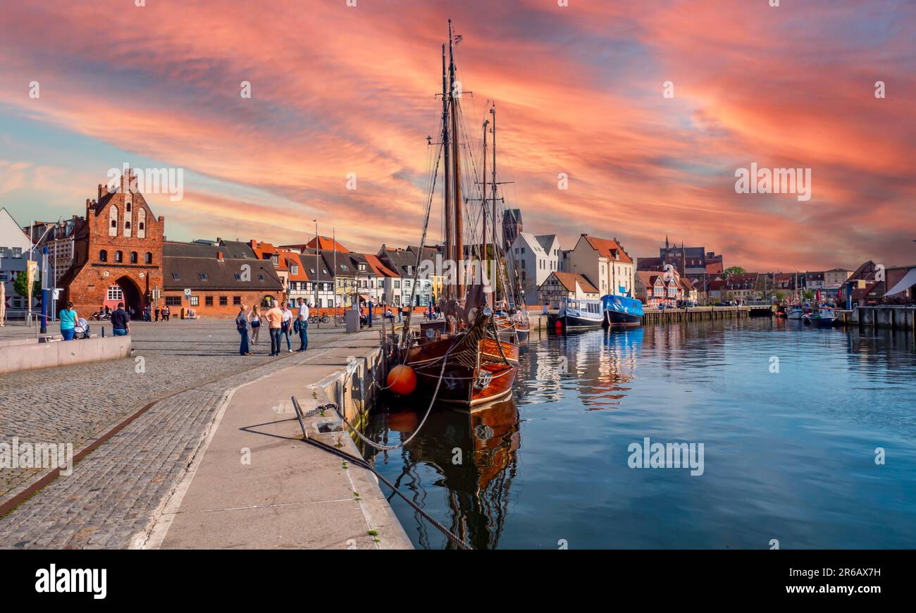 Vieux port de Wismar dans Mecklembourg-Poméranie occidentale Banque D'Images