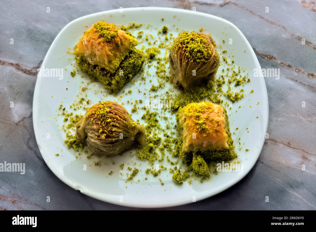 Délicieux baklava dans un café à Antalya, Turquie Banque D'Images