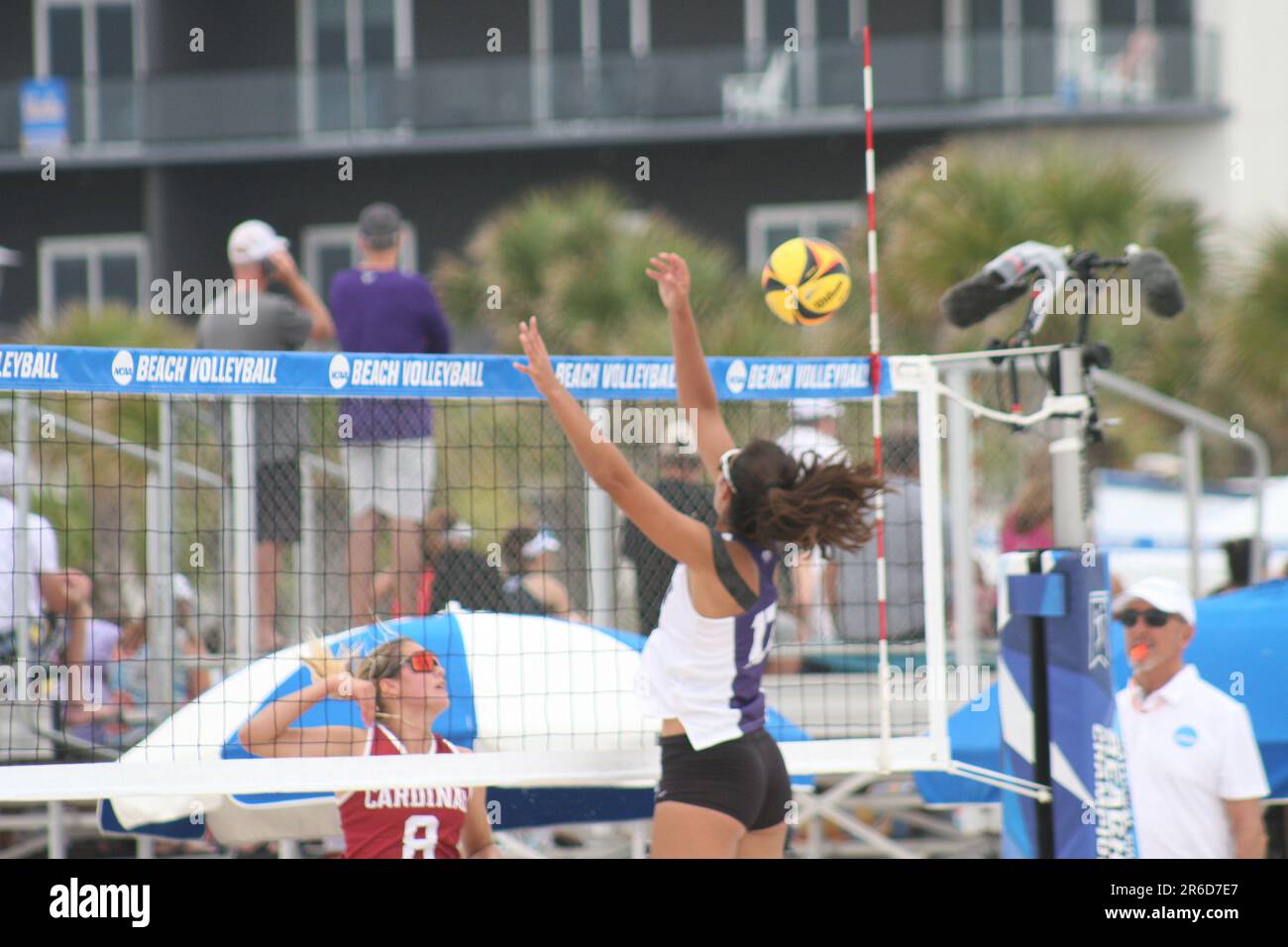 NCAA Women's Beach Volleyball Championships 2023 tenu à Gulf Shores, Alabama, États-Unis. Banque D'Images