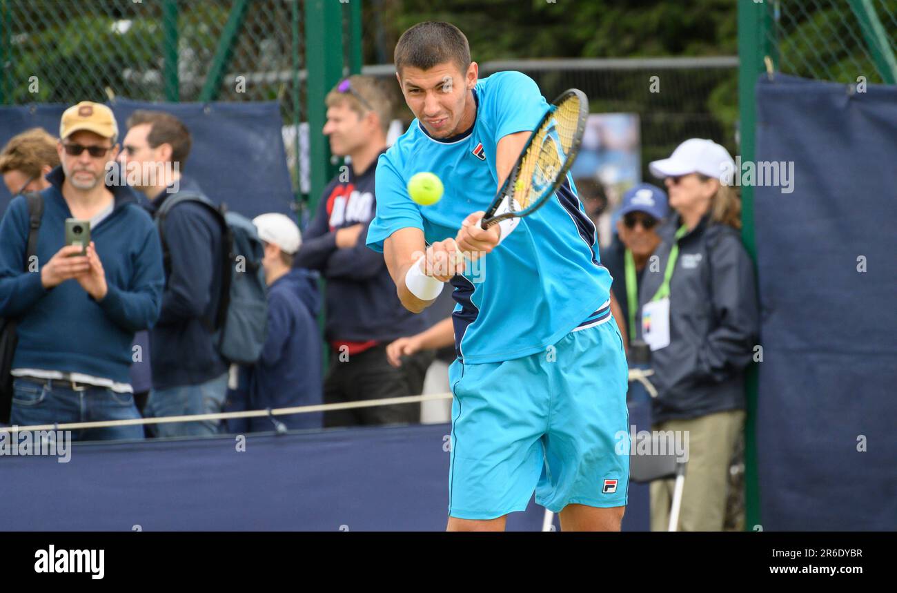 Alexei Popyrin (AUS) jouant au premier tour du Trophée Surbiton, Londres, 6th juin 2023. Banque D'Images