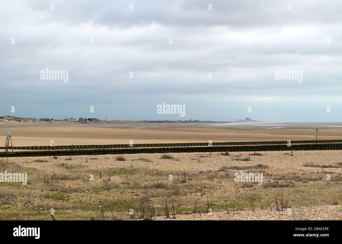 Sables de carrossage vus de la rive ouest de la rivière Rother, East Sussex. Banque D'Images