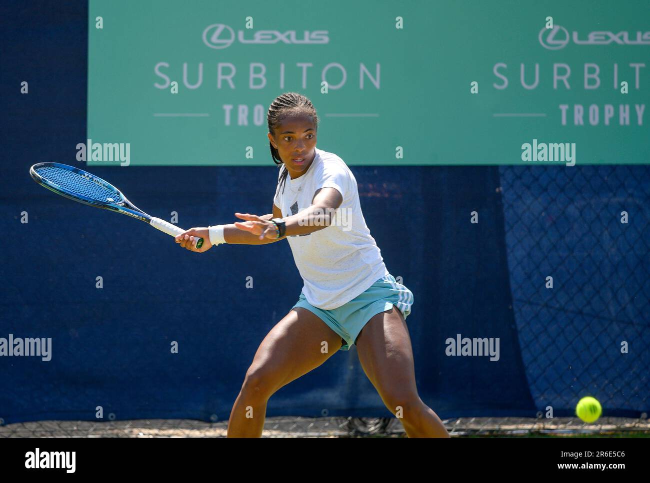 Lauryn John-Baptiste (GBR) pratiquant au Trophée Surbiton, Londres, 5th juin 2023 Banque D'Images