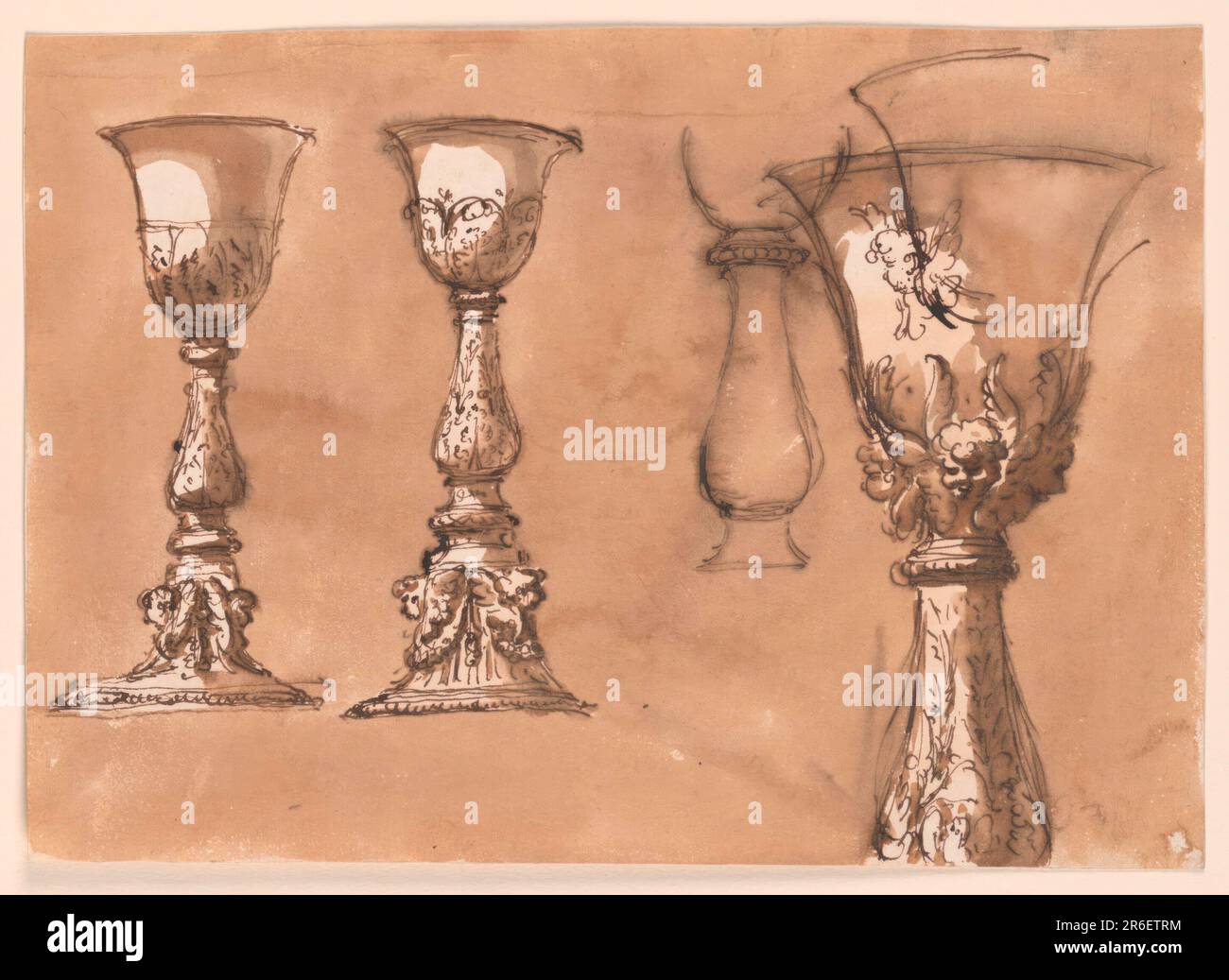 À gauche : le pied est décoré de deux chérubins. La tige est un balster flottant. La partie inférieure du bol est décorée de feuilles. Centre : une variante plus riche et décorée du même motif. Les chérubins sont reliés par des festons et sont en face des flûtes. À droite : une variation de la partie supérieure de la tige et du bol du projet central. En dessous, le bol a une rangée de chérubins. Un croquis du côté gauche du bol est en partie dessiné sur le projet à l'encre. À gauche, il y a un croquis, à l'encre, d'une tige, d'un balster et de la partie inférieure du bol. Arrière-plan habituel. Stylo et encre brune, pinceau et sourcils Banque D'Images