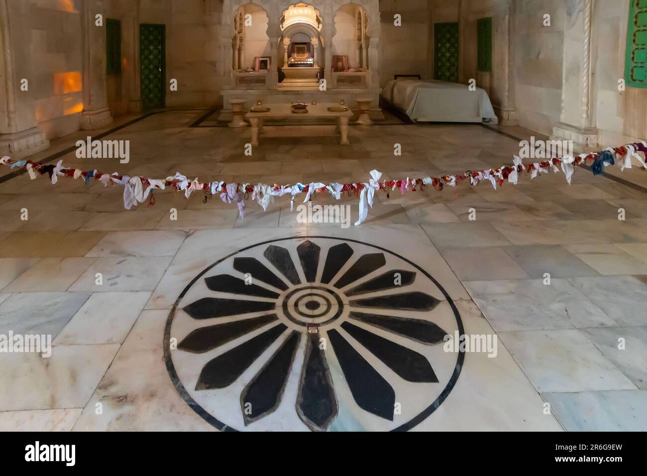 Jodhpur, Rajasthan, Inde - 20th octobre 2019 : belle architecture intérieure de Jaswant Thada cenotaph en mémoire de Maharaja Jaswant Singh II Banque D'Images