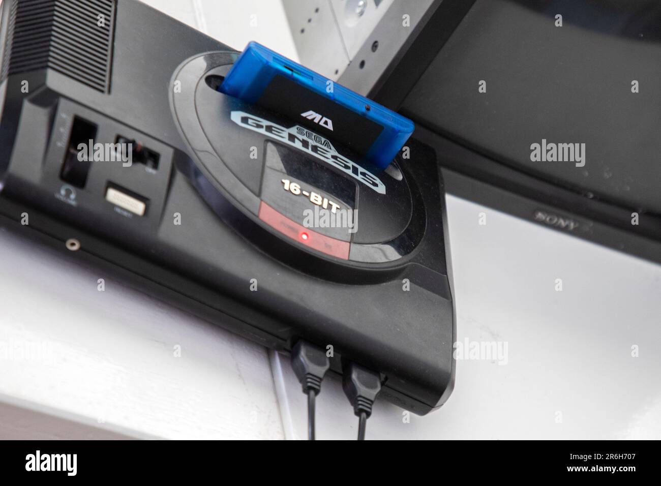 La Genesis est une console de jeux vidéo 16 bits de quatrième génération développée et vendue par Sega Banque D'Images