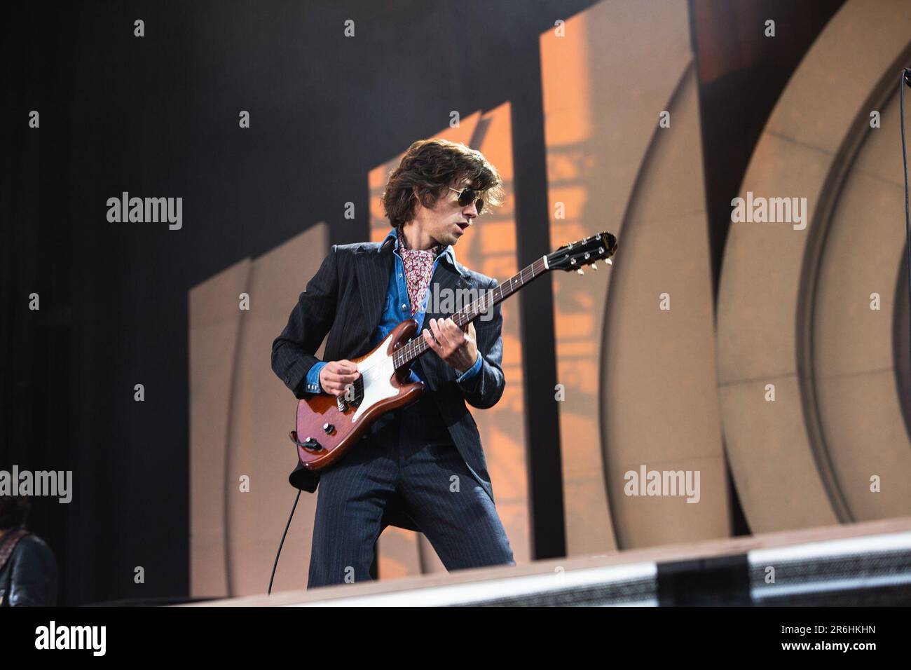 9 juin 2023 : Alex Turner, Jamie Cook, Nick O'Malley et Matt Helders des Arctic Monkeys exécutent un spectacle complet dans le parc Hillsborough, juin 2023. C'est la première de deux nuits que le groupe jouera dans le cadre de sa tournée d'été 2023 au Royaume-Uni. (Credit image: © Myles Wright/ZUMA Press Wire) USAGE ÉDITORIAL SEULEMENT! Non destiné À un usage commercial ! Banque D'Images 9 juin 2023 : Alex Turner, Jamie Cook, Nick O'Malley et Matt Helders des Arctic Monkeys exécutent un spectacle complet dans le parc Hillsborough, juin 2023. C'est la première de deux nuits que le groupe jouera dans le cadre de sa tournée d'été 2023 au Royaume-Uni. (Credit image: © Myles Wright/ZUMA Press Wire) USAGE ÉDITORIAL SEULEMENT! Non destiné À un usage commercial ! Banque D'Images