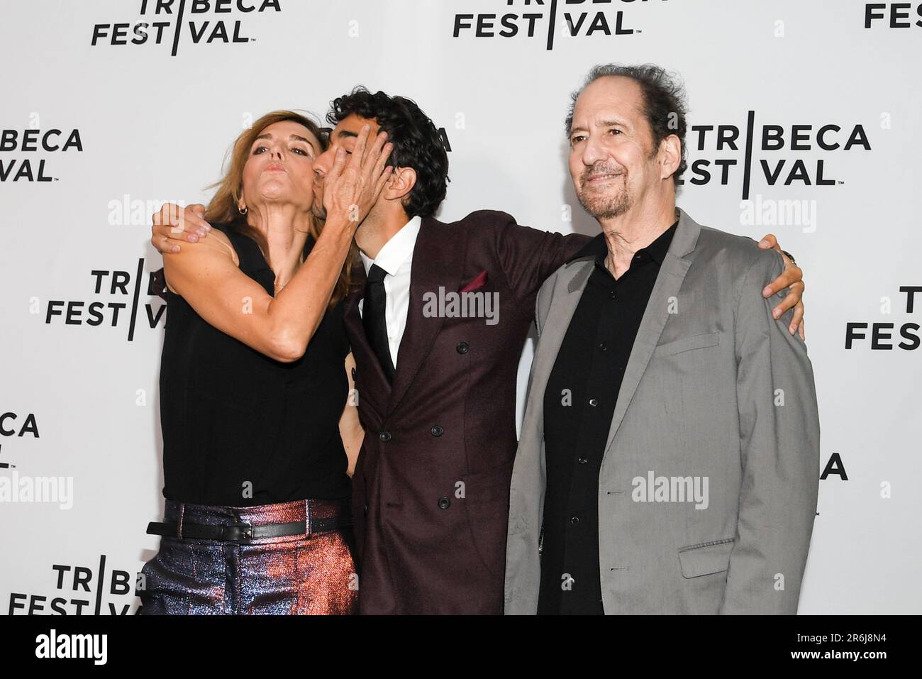 New York, États-Unis. 09th juin 2023. Polly Draper, Alex Wolff et Michael Wolff participent à la première du film du festival Tribeca 'The Line', New York, NY, 9 juin 2023. (Photo par Efren Landaos/Sipa USA) crédit: SIPA USA/Alay Live News Banque D'Images